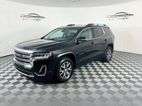 More photos of 2023 GMC Acadia SLT at St. Marys CDJR, OH