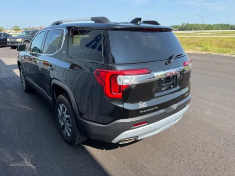 More photos of 2023 GMC Acadia SLT at St. Marys CDJR, OH