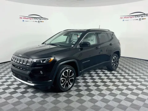 More photos of 2022 Jeep Compass Limited at St. Marys CDJR, OH