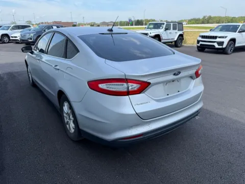 More photos of 2016 Ford Fusion S at St. Marys CDJR, OH