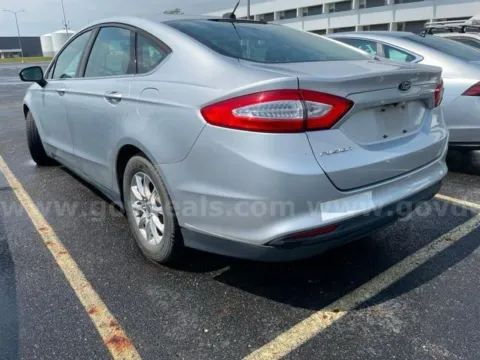 More photos of 2016 Ford Fusion S at St. Marys CDJR, OH