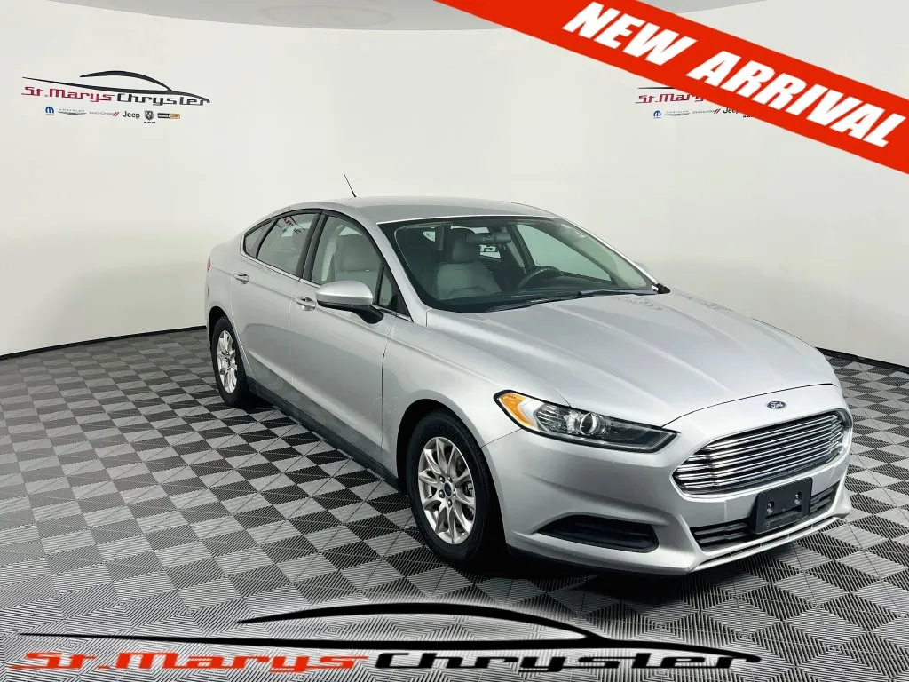 Silver 2016 Ford Fusion S for sale in Saint Marys, OH