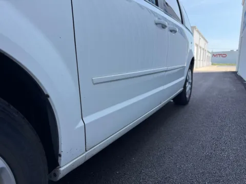 More photos of 2017 Dodge Grand Caravan SE at St. Marys CDJR, OH
