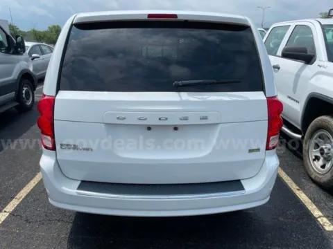 More photos of 2017 Dodge Grand Caravan SE at St. Marys CDJR, OH