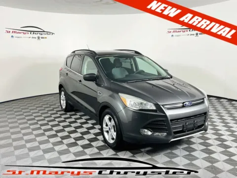 Gray 2016 Ford Escape SE for sale in Saint Marys, OH