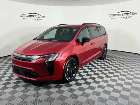 More photos of 2027 Chrysler Pacifica Select at St. Marys CDJR, OH