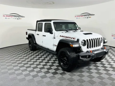 White 2021 Jeep Gladiator Mojave for sale in Saint Marys, OH