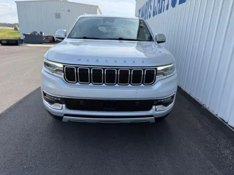 Another view of 2022 Jeep Wagoneer Series II for sale in Saint Marys, OH at St. Marys CDJR