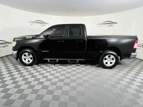 More photos of 2022 Ram 1500 Big Horn/Lone Star at St. Marys CDJR, OH