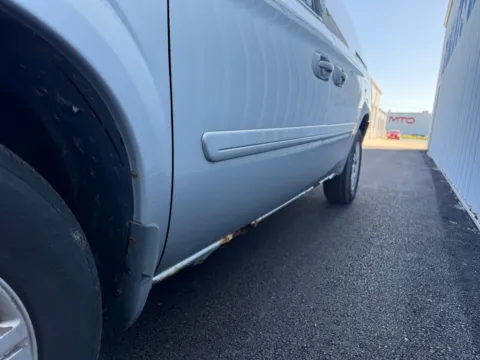 More photos of 2005 Chrysler Town & Country LX at St. Marys CDJR, OH