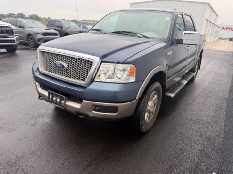More photos of 2004 Ford F-150 Lariat at St. Marys CDJR, OH