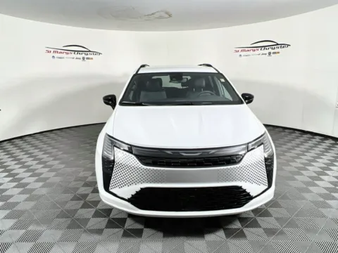 Another view of 2027 Chrysler Pacifica Select for sale in Saint Marys, OH at St. Marys CDJR