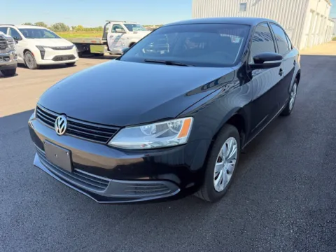 More photos of 2012 Volkswagen Jetta 2.5L SE at St. Marys CDJR, OH