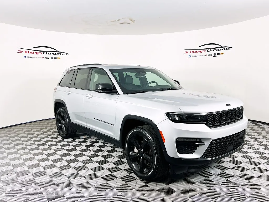 Silver 2024 Jeep Grand Cherokee Limited for sale in Saint Marys, OH