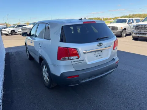 More photos of 2012 Kia Sorento LX at St. Marys CDJR, OH
