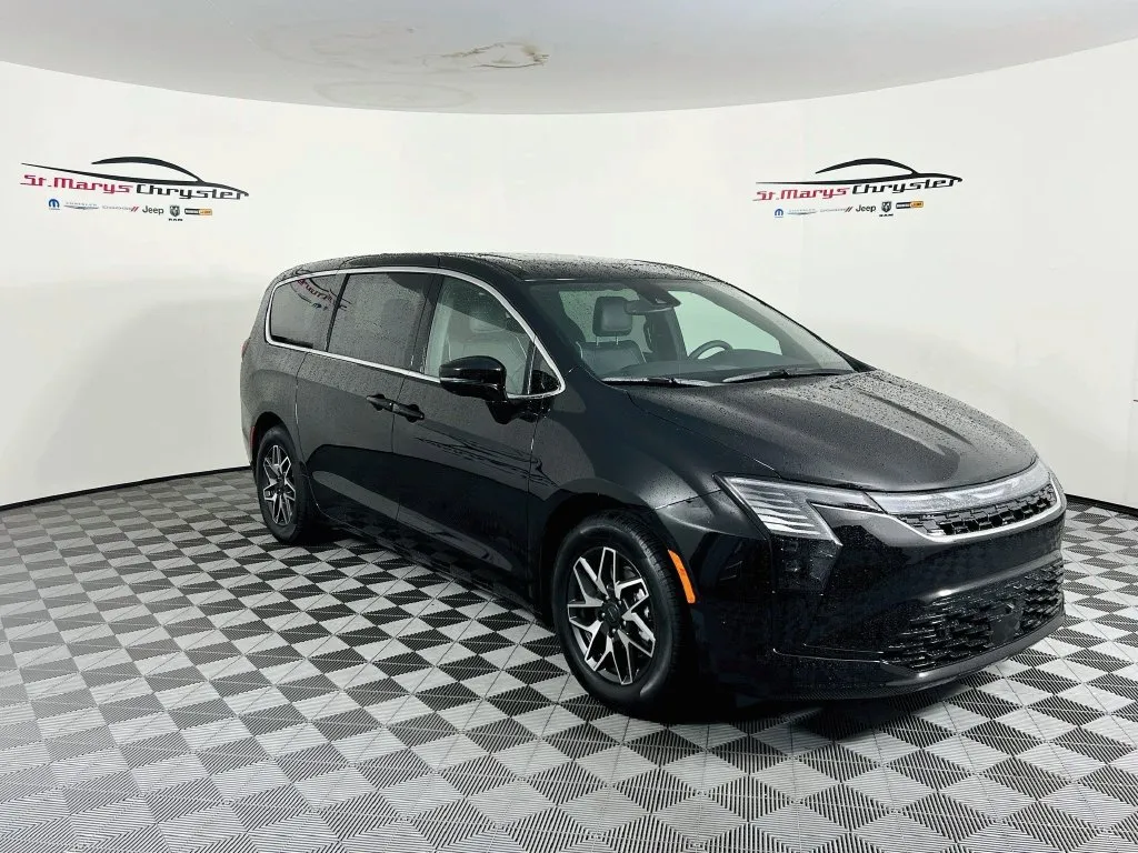 2027 Chrysler Pacifica Limited