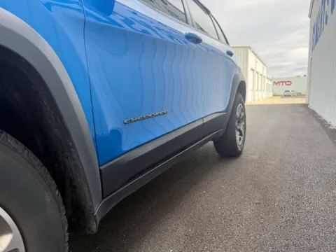 More photos of 2020 Jeep Cherokee Trailhawk at St. Marys CDJR, OH