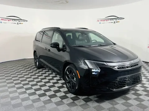 Black 2027 Chrysler Pacifica Limited for sale in Saint Marys, OH