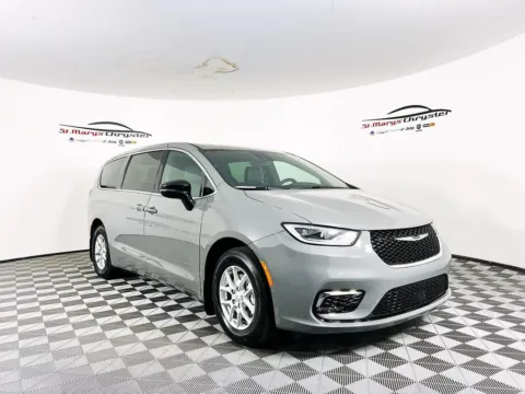 Gray 2025 Chrysler Pacifica Select for sale in Saint Marys, OH