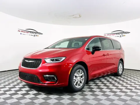 More photos of 2025 Chrysler Pacifica Select at St. Marys Chrysler Dodge Jeep, OH