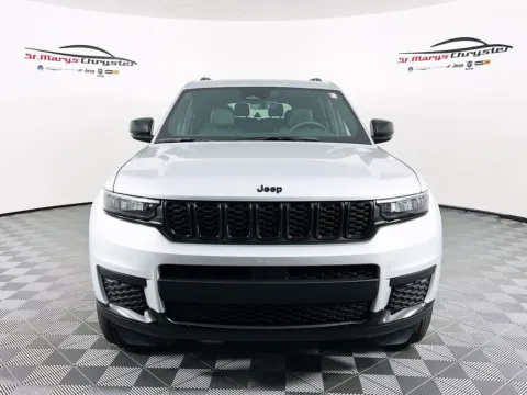 Another view of 2025 Jeep Grand Cherokee L Altitude for sale in Saint Marys, OH at St. Marys Chrysler Dodge Jeep