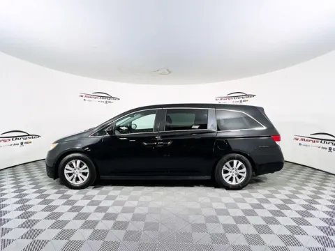 More photos of 2016 Honda Odyssey SE at St. Marys Chrysler Dodge Jeep, OH
