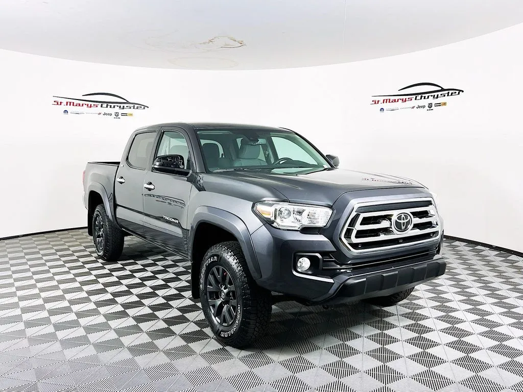 2020 Toyota Tacoma SR5 for sale in Saint Marys, OH
