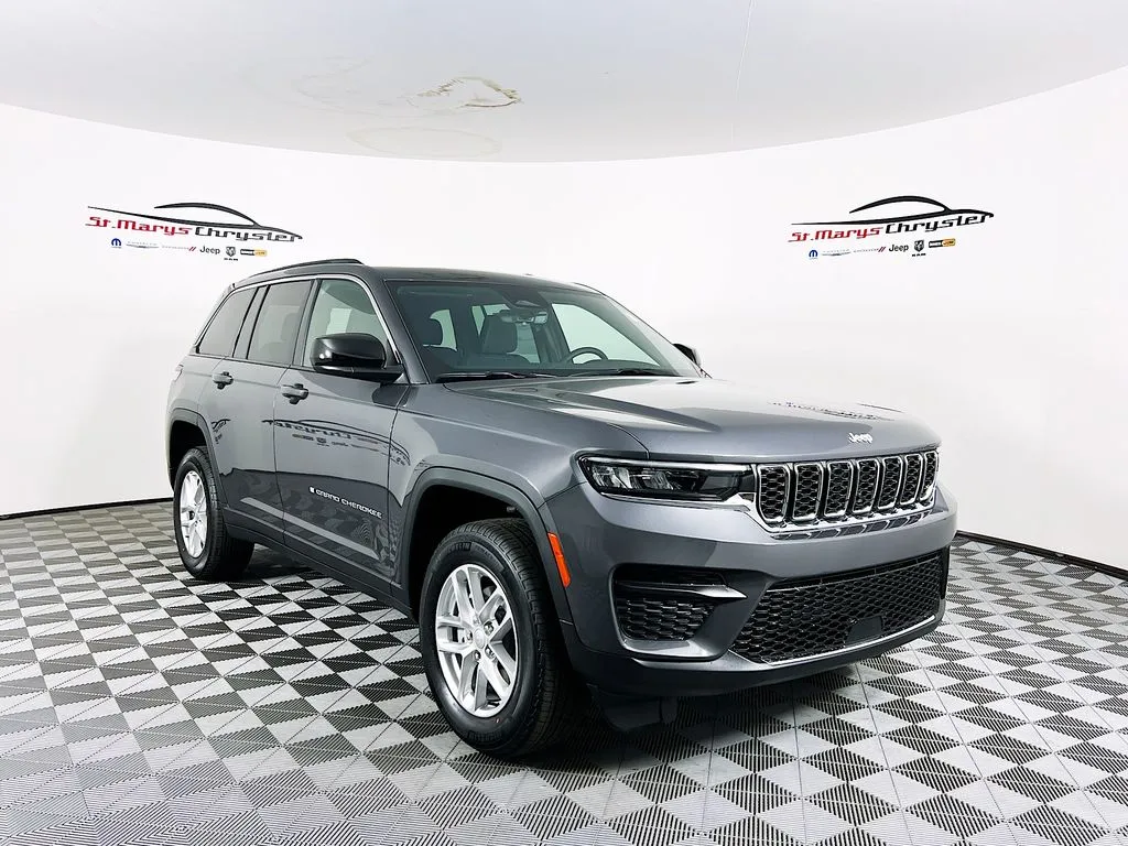 Gray 2025 Jeep Grand Cherokee Laredo for sale in Saint Marys, OH