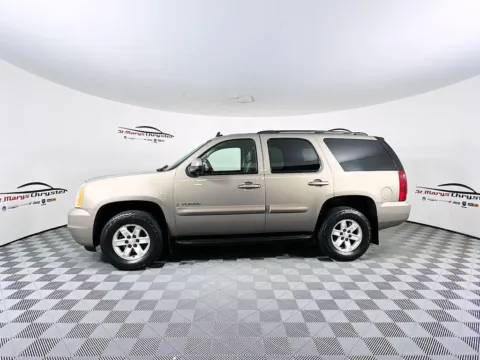 More photos of 2007 GMC Yukon SLT at St. Marys Chrysler Dodge Jeep, OH
