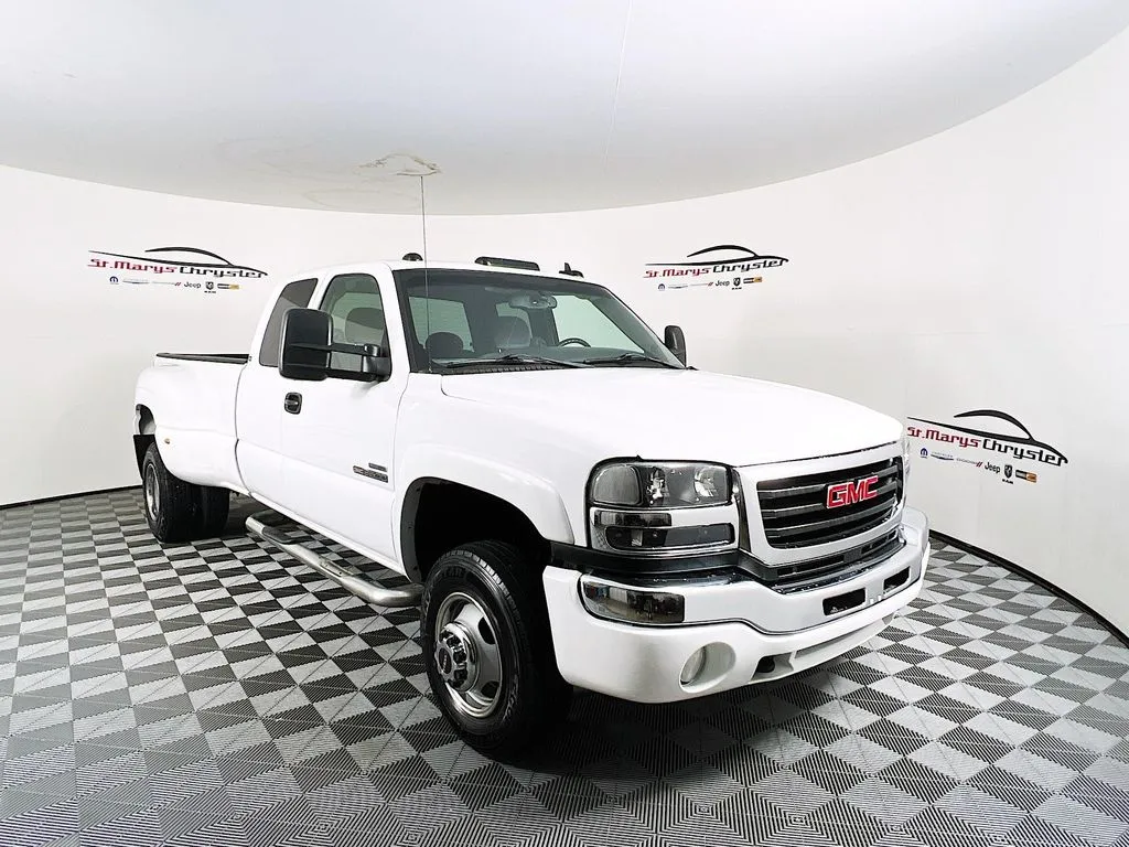 2006 GMC Sierra 3500 SLE2 for sale in Saint Marys, OH