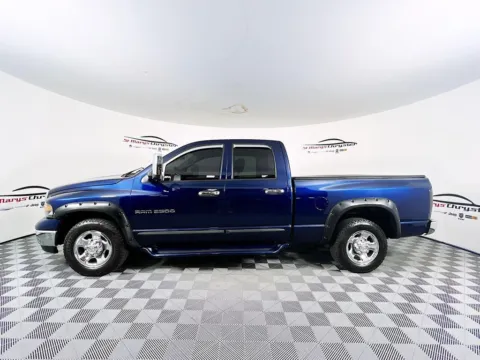 More photos of 2004 Dodge Ram 2500 SLT at St. Marys Chrysler Dodge Jeep, OH