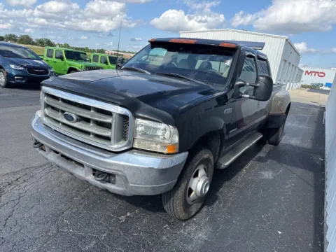 More photos of 2000 Ford F-350SD Lariat at St. Marys Chrysler Dodge Jeep, OH