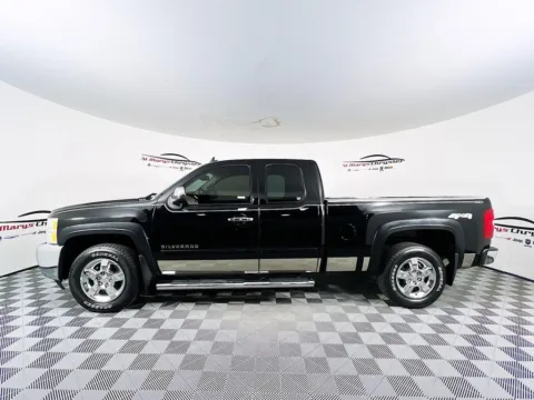 More photos of 2013 Chevrolet Silverado 1500 LT at St. Marys Chrysler Dodge Jeep, OH