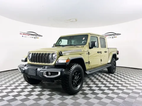 More photos of 2025 Jeep Gladiator High Tide at St. Marys Chrysler Dodge Jeep, OH