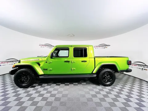 More photos of 2025 Jeep Gladiator High Tide at St. Marys Chrysler Dodge Jeep, OH