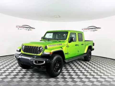 More photos of 2025 Jeep Gladiator High Tide at St. Marys Chrysler Dodge Jeep, OH
