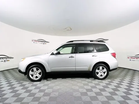 More photos of 2009 Subaru Forester 2.5X at St. Marys Chrysler Dodge Jeep, OH