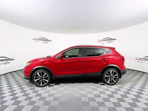 More photos of 2017 Nissan Rogue Sport SL at St. Marys Chrysler Dodge Jeep, OH