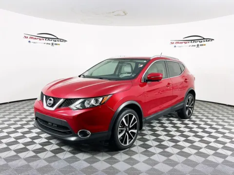 More photos of 2017 Nissan Rogue Sport SL at St. Marys Chrysler Dodge Jeep, OH