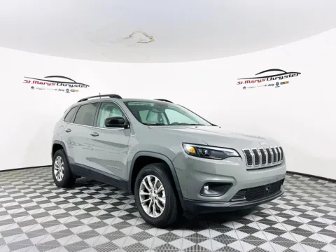 Gray 2022 Jeep Cherokee Latitude Lux for sale in Saint Marys, OH