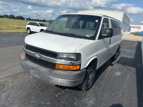 More photos of 2009 Chevrolet Express 3500 LS at St. Marys Chrysler Dodge Jeep, OH