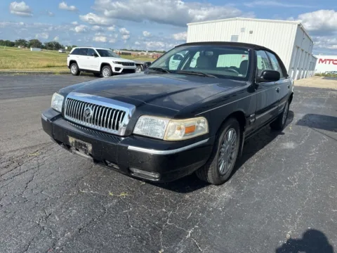More photos of 2009 Mercury Grand Marquis LS at St. Marys Chrysler Dodge Jeep, OH