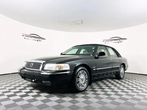 More photos of 2009 Mercury Grand Marquis LS at St. Marys CDJR, OH