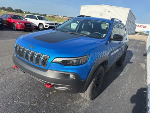 More photos of 2022 Jeep Cherokee Trailhawk at St. Marys Chrysler Dodge Jeep, OH