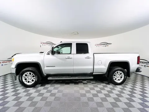 More photos of 2014 GMC Sierra 1500 SLE at St. Marys CDJR, OH