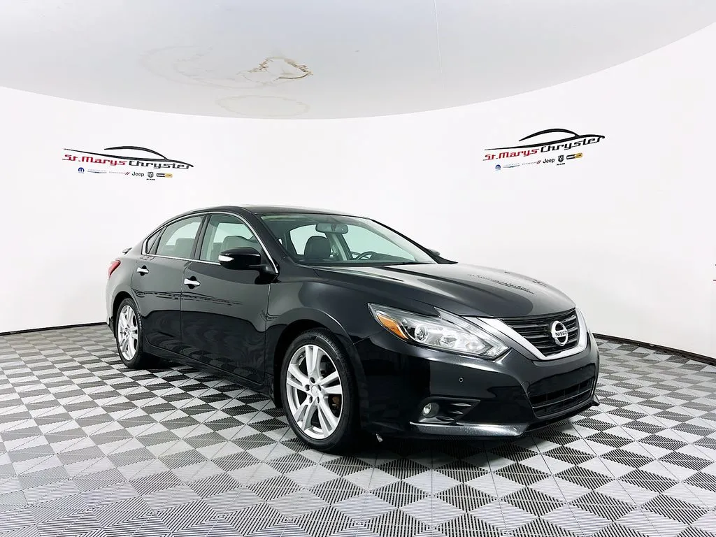 2017 Nissan Altima 3.5 SL for sale in Saint Marys, OH