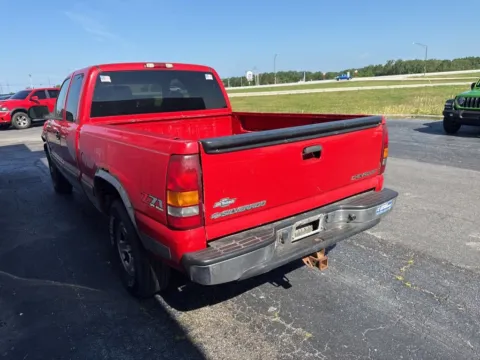 More photos of 2002 Chevrolet Silverado 1500 LS at St. Marys Chrysler Dodge Jeep, OH