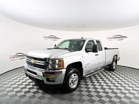More photos of 2011 Chevrolet Silverado 2500HD LT at St. Marys CDJR, OH