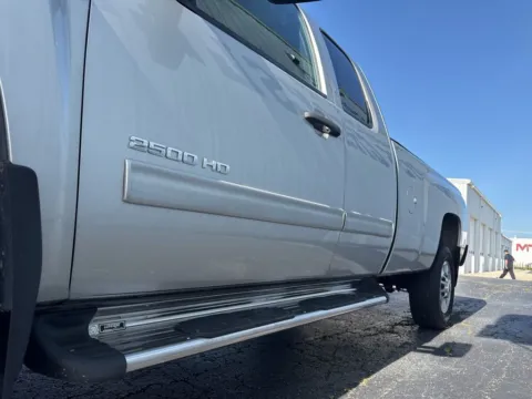 More photos of 2011 Chevrolet Silverado 2500HD LT at St. Marys Chrysler Dodge Jeep, OH