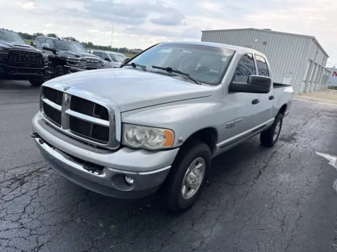 More photos of 2005 Dodge Ram 2500 SLT at St. Marys Chrysler Dodge Jeep, OH